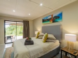 Robin-Bedroom